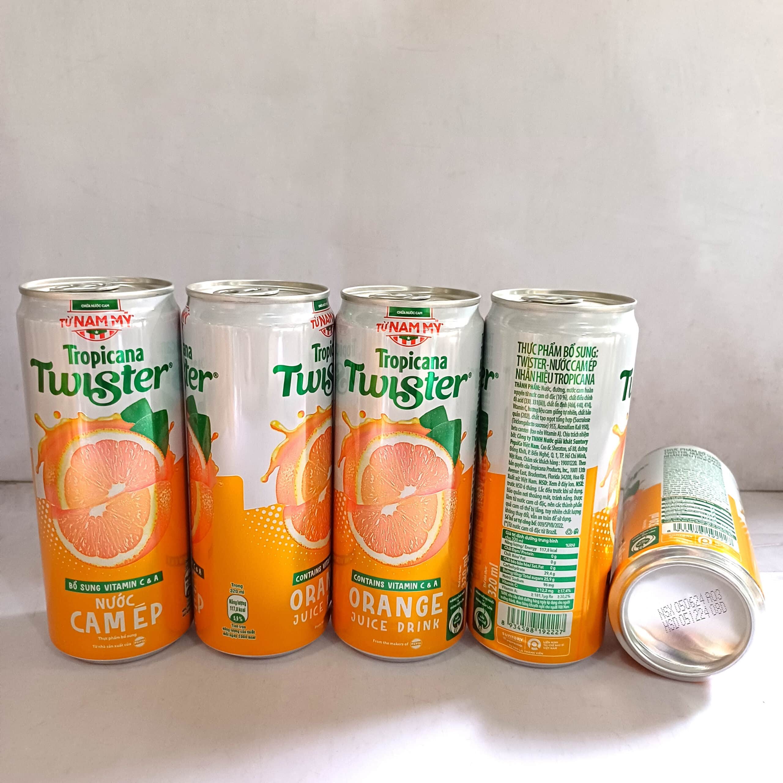 Tropicana Twister Orange Juice Drink Sleek Can 320ml x 24 Bottles Tropicana Twister Orange Juice Drink Sleek Can 320ml x 24 Bottles