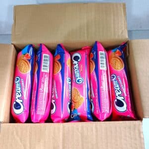 Cream O Cookie Sandwich Strawberry Yoghurt Cream 85g