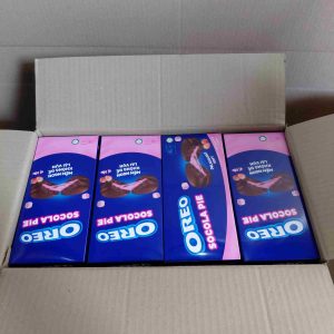 Oreo Chocolate Pie Cadbury Strawberry 168g x 12 Boxes - Strong Chocolate